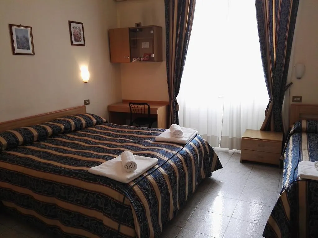 Hotel Loreto 밀라노